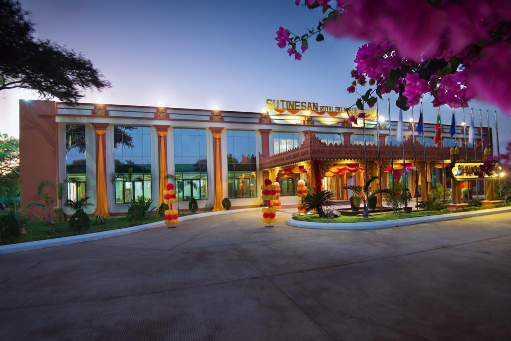 Su Tine San Royal Palace Hotel Баган Экстерьер фото