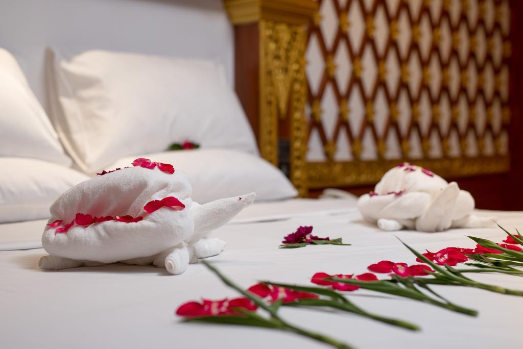 Su Tine San Royal Palace Hotel Баган Экстерьер фото