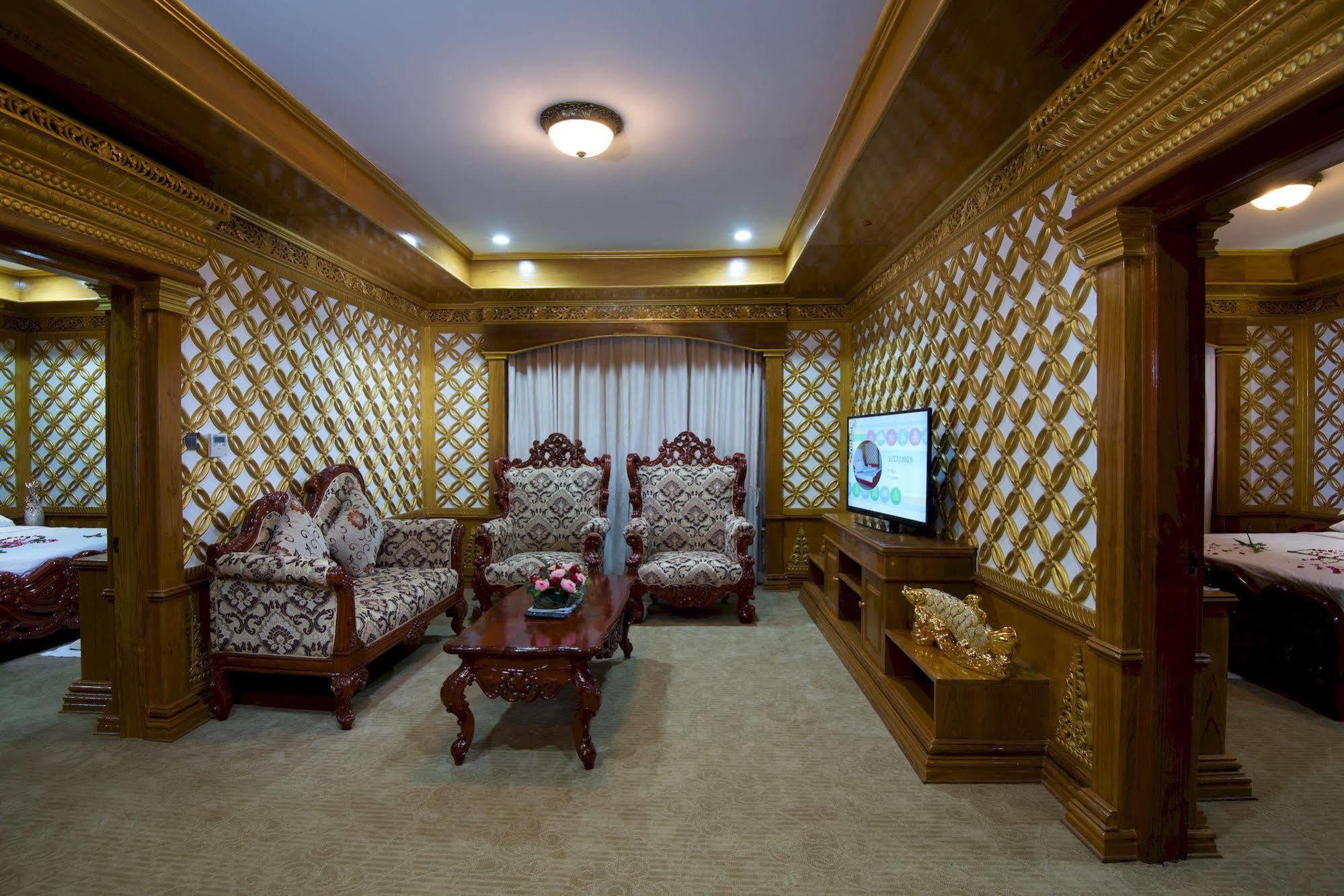 Su Tine San Royal Palace Hotel Баган Экстерьер фото